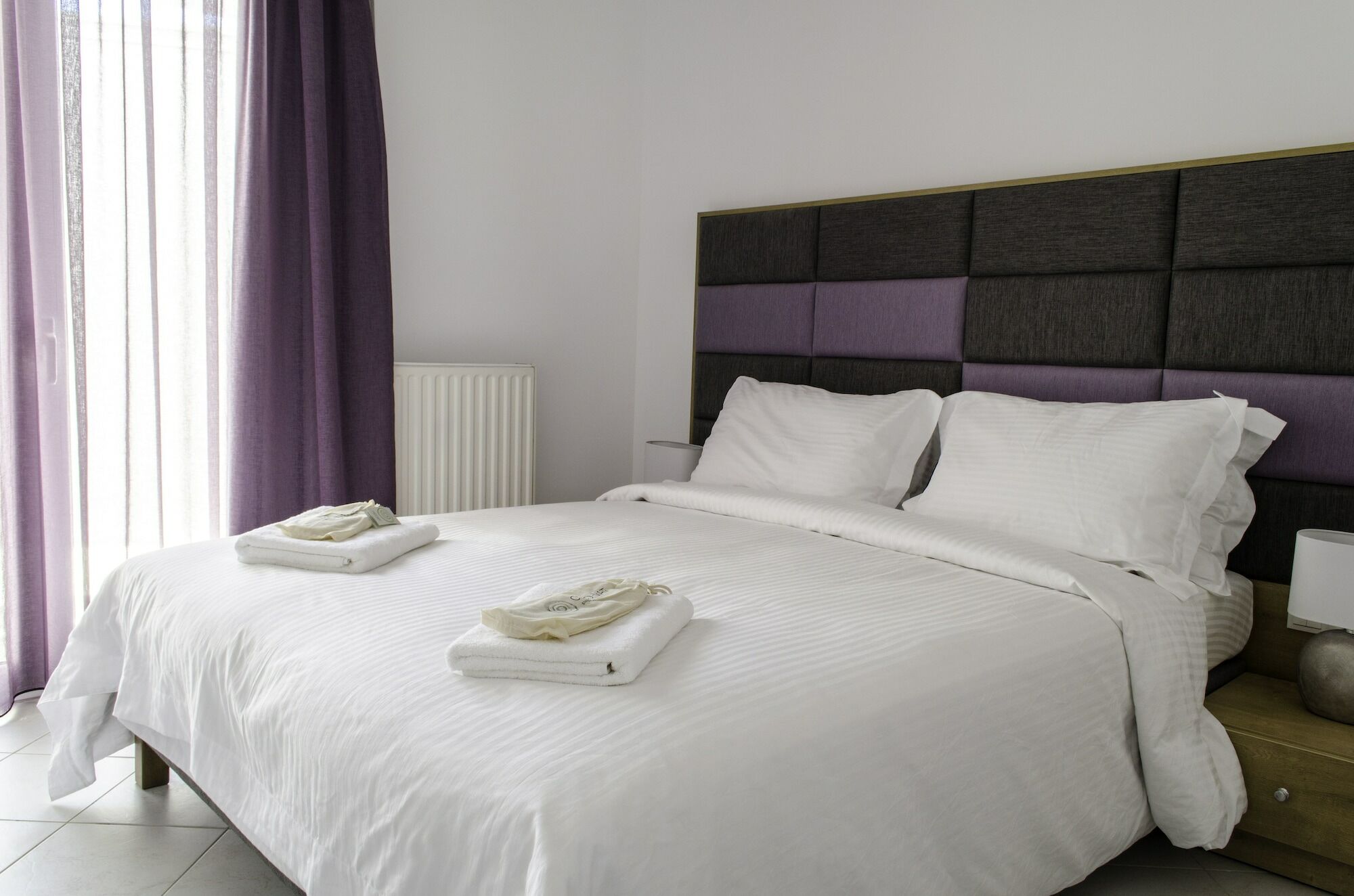 Talos Luxury Suites Kounoupidhianá 外观 照片